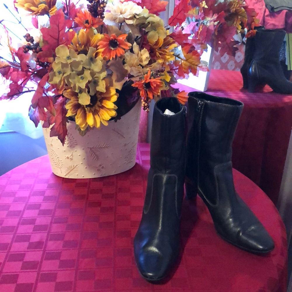🔴3/25 Leather Ankle boots